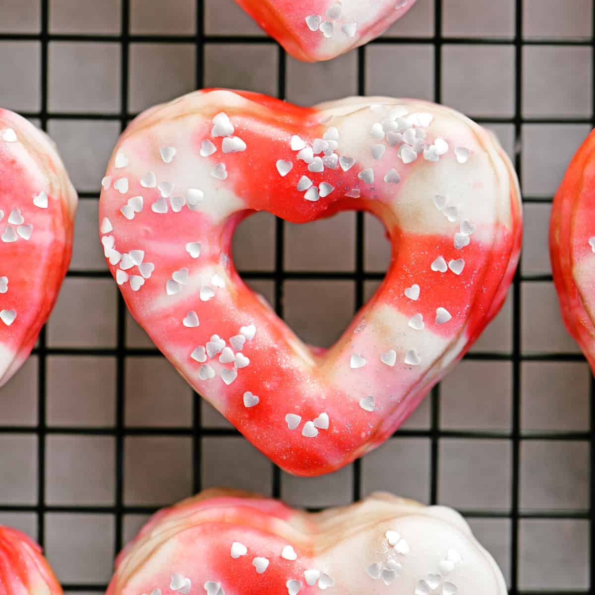 Valentine's Day Donuts Recipe with Candy Melt Icing - DIY Candy