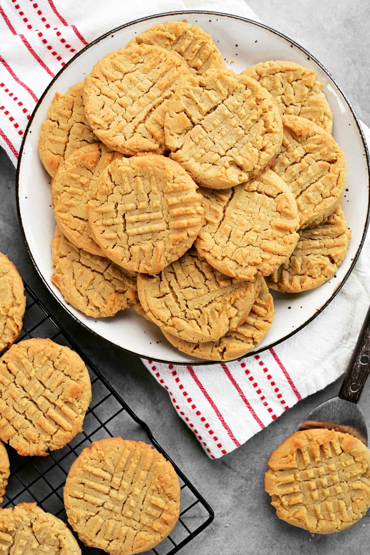 Peanut Butter Cookies - The Gunny Sack