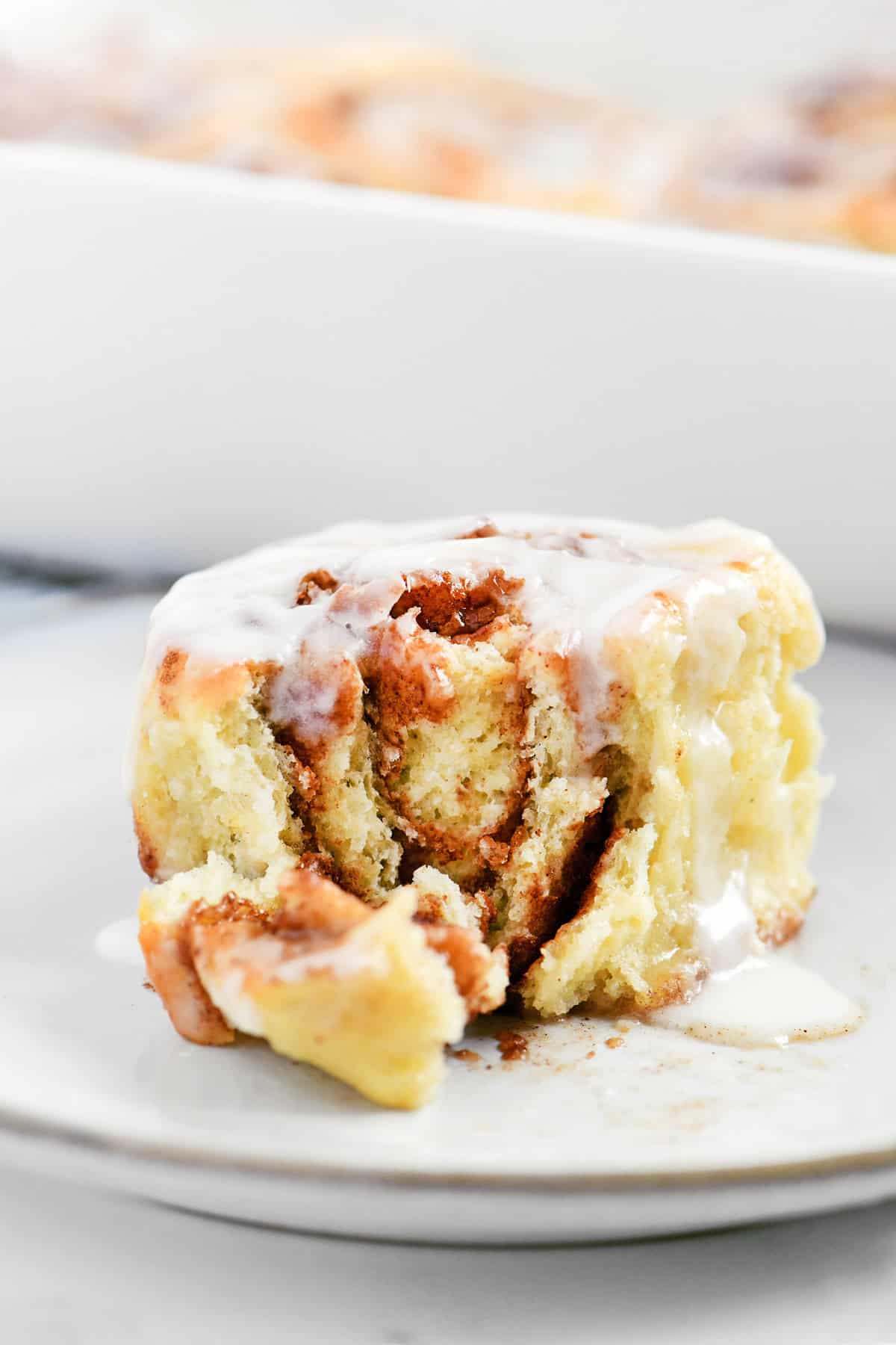 A no yeast cinnamon roll on a plate.